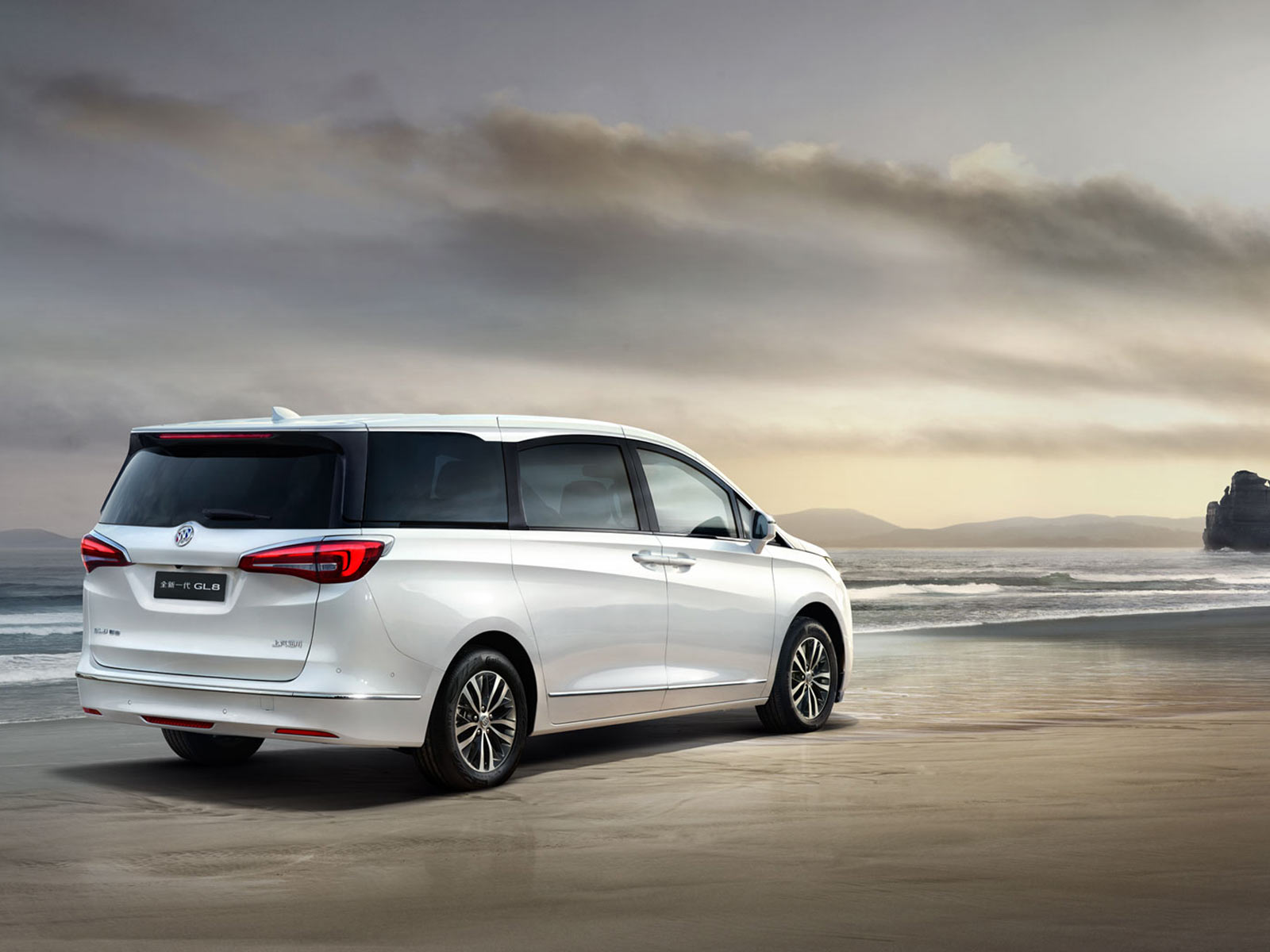 别克GL8ES.jpg